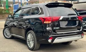 Mitsubishi Outlander 2.4 PHEV AWD 2019 Black