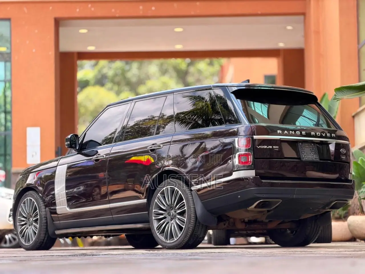 Land Rover Range Rover Vogue 2020 Brown