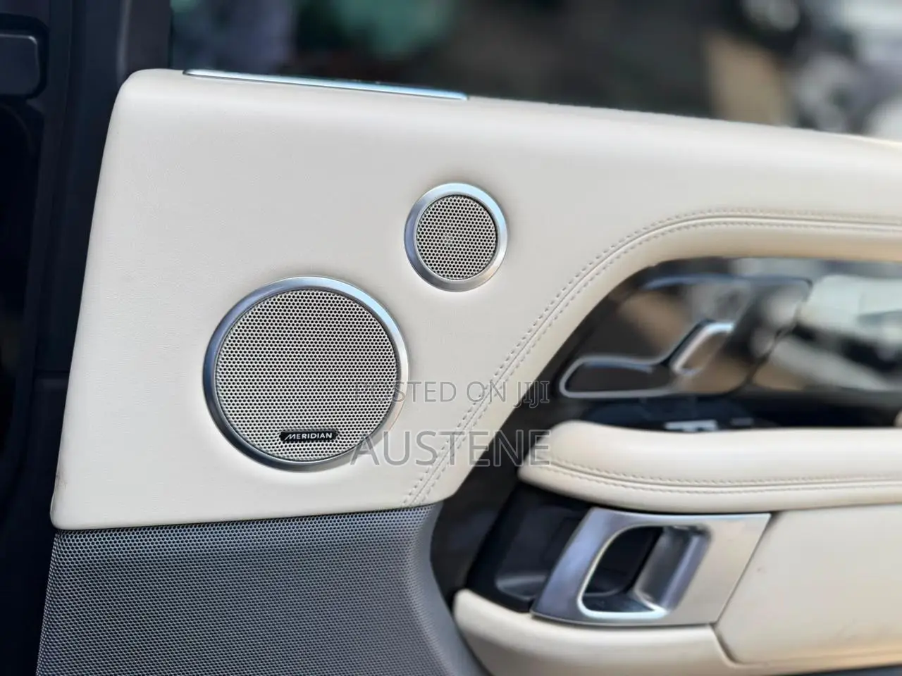 Land Rover Range Rover Vogue 2020 Brown