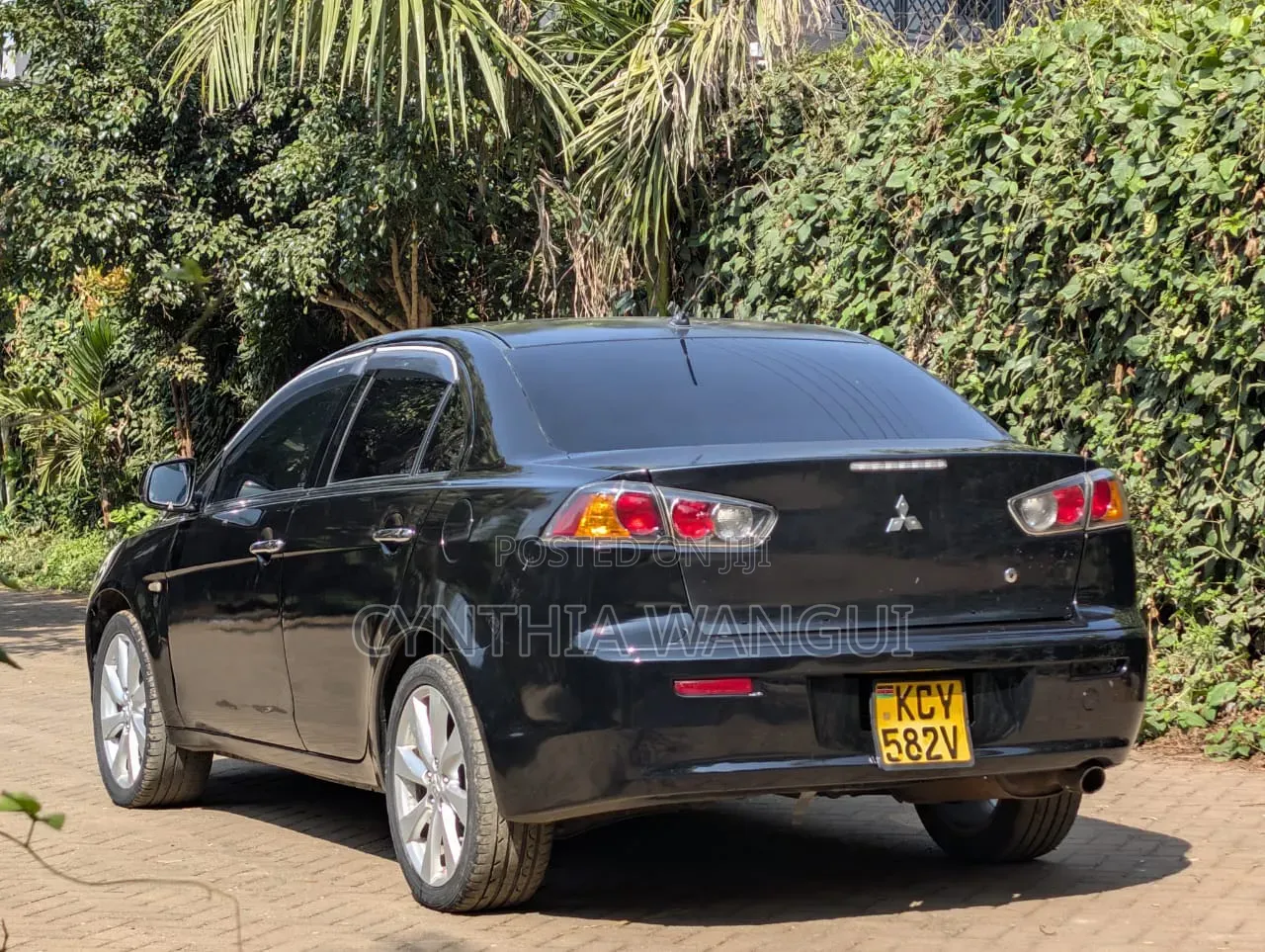 Mitsubishi Galant 2013 Black