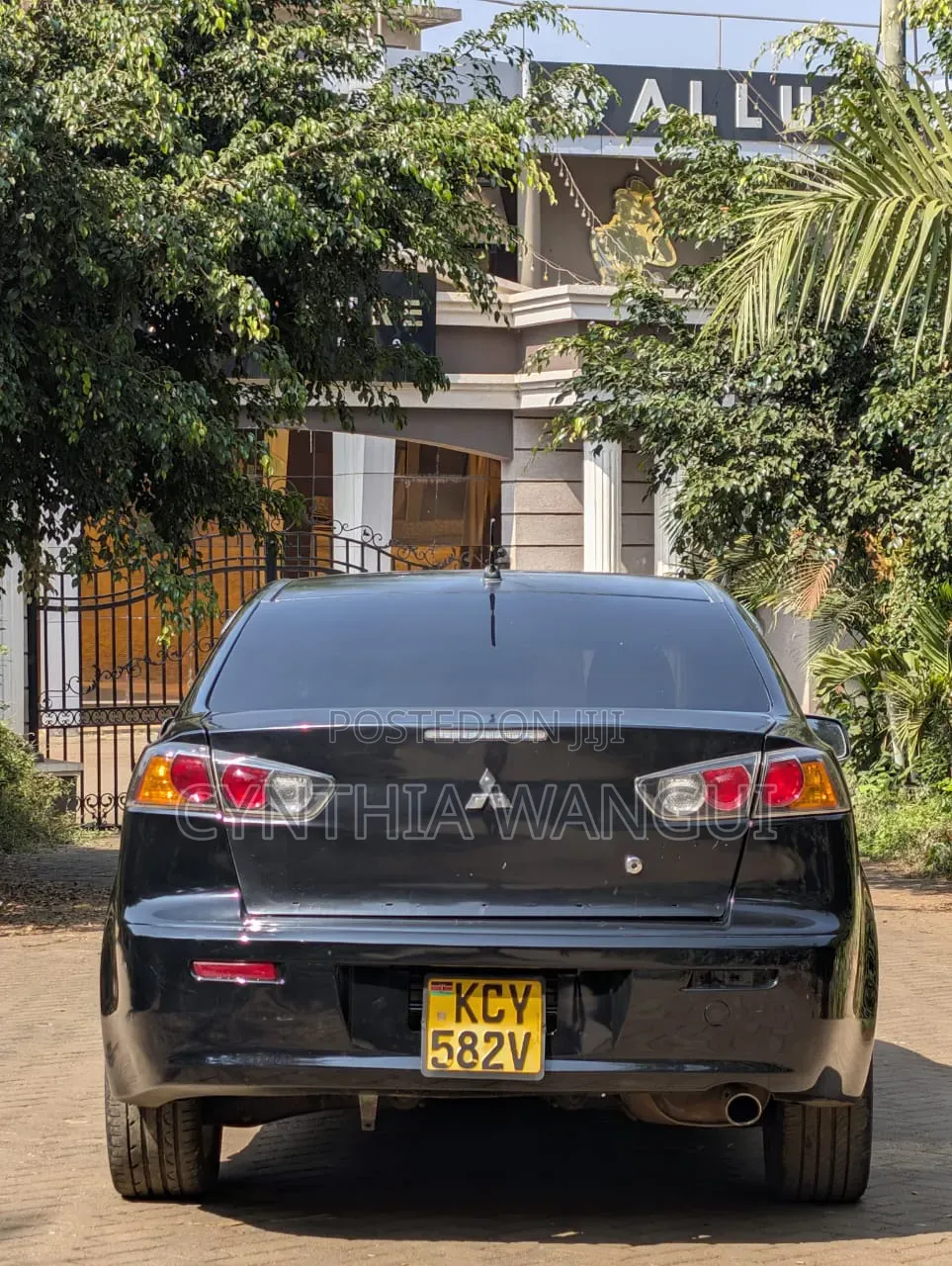 Mitsubishi Galant 2013 Black