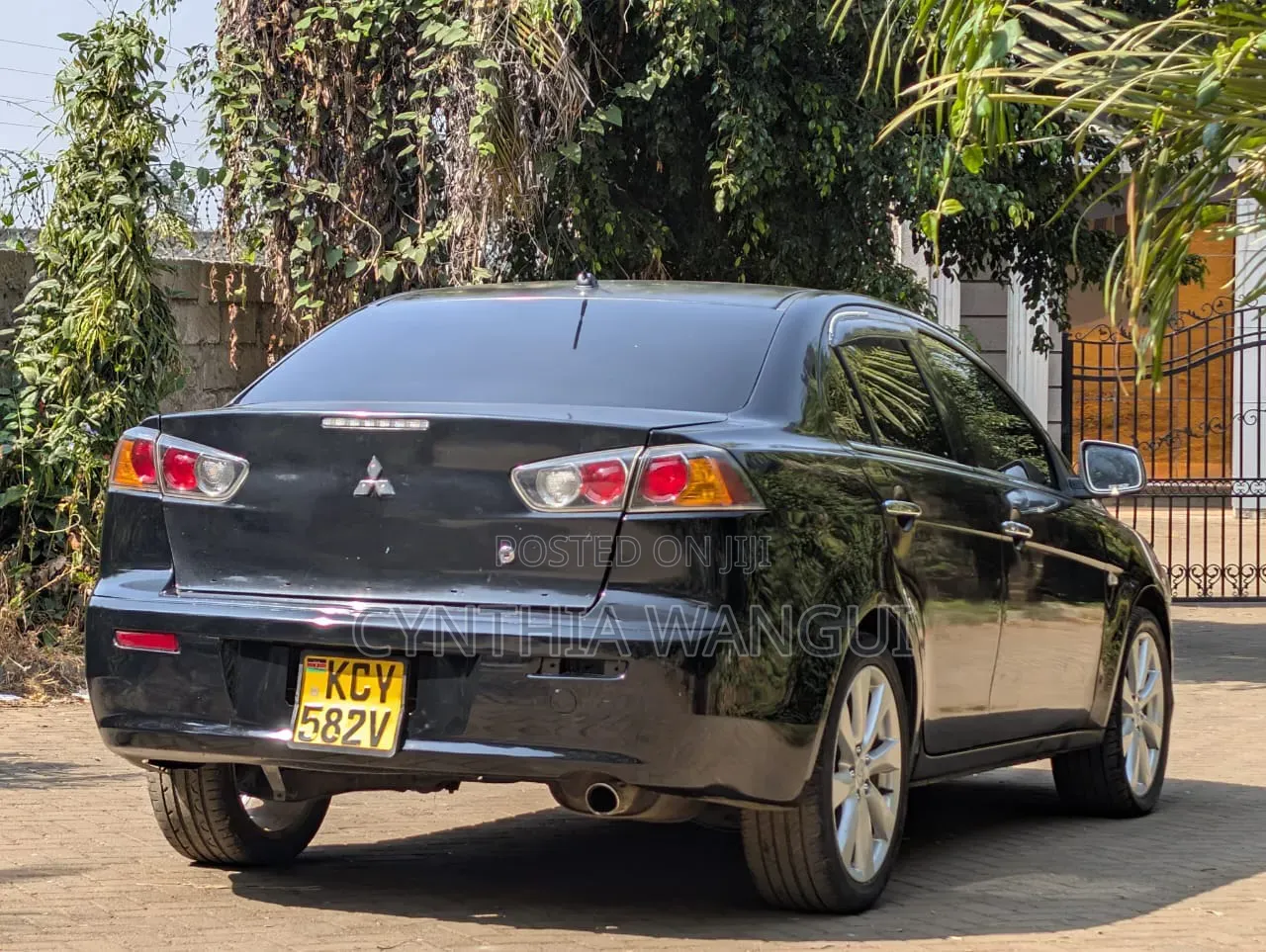Mitsubishi Galant 2013 Black