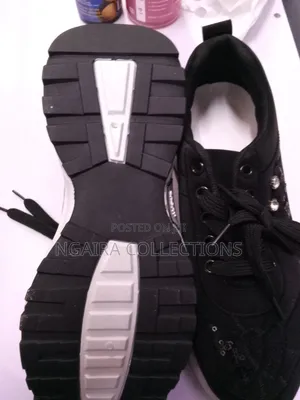 Sneakers - Arya
