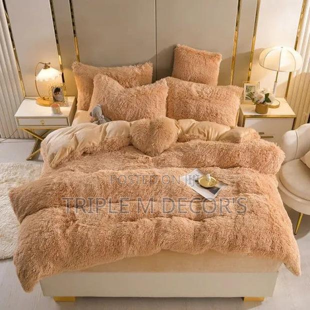 Indulge in Pure Comfort With Our Thickest Fluffy Duvets
