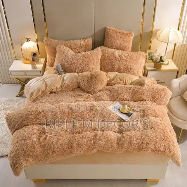 Indulge in Pure Comfort With Our Thickest Fluffy Duvets