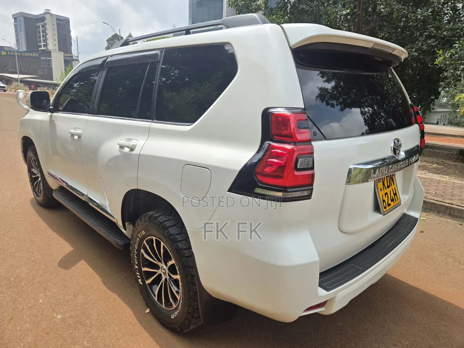 Toyota Land Cruiser Prado 2018 Pearl