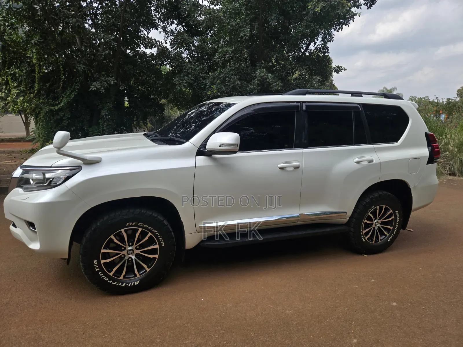 Toyota Land Cruiser Prado 2018 Pearl