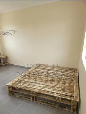 Clean 5×6 Pallet Bed Frame – Clean Finish, Very Strong