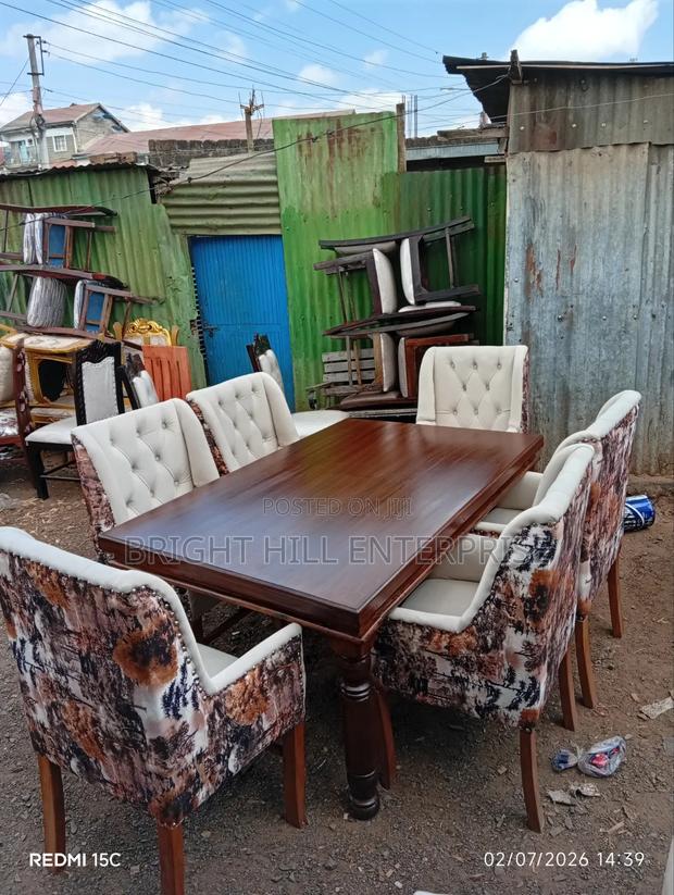 Elegant Cozy Dining Tables - thumbnail 2
