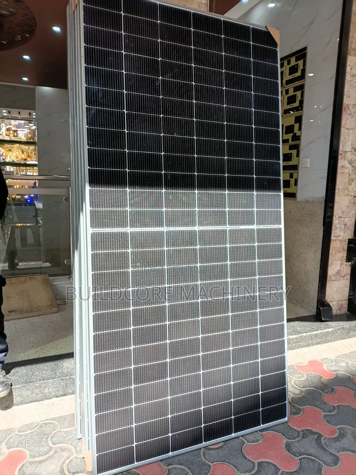 630watts Jinko Bi Facial Solar Pannel