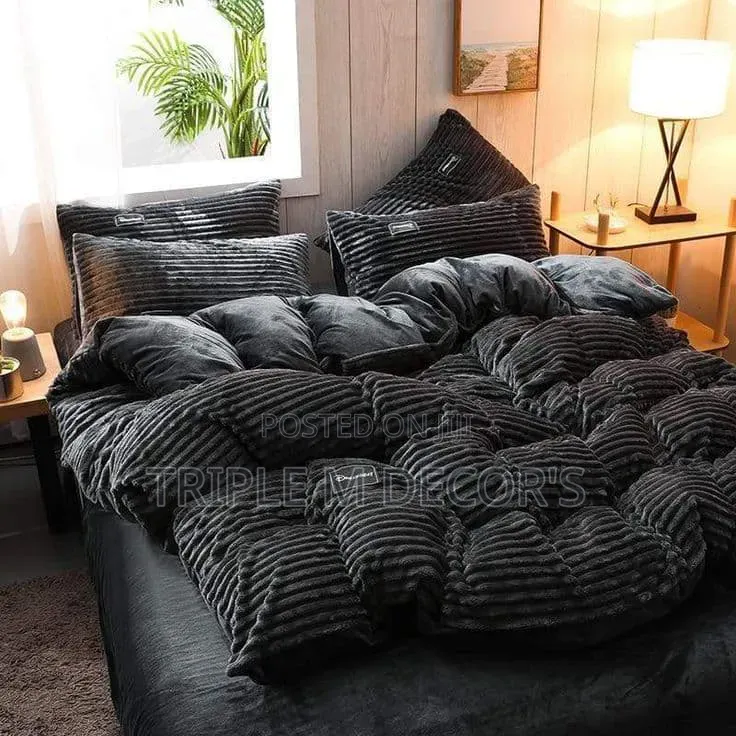 Upgrade Your Bedroom Aesthetic With Luxury Velvet Duvet Set