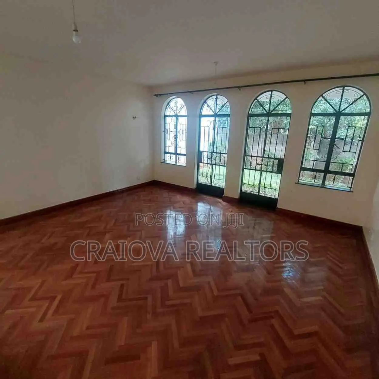 5bdrm Townhouse/Terrace in Riverside Drive for sale