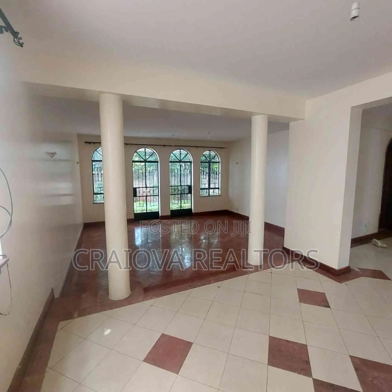 5bdrm Townhouse/Terrace in Riverside Drive for sale