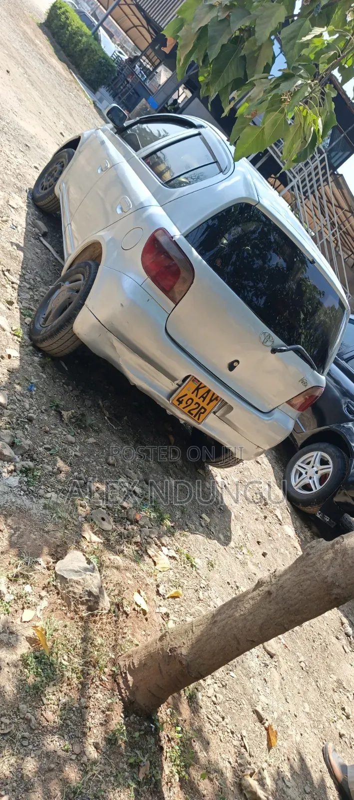 Toyota Vitz 2001 Silver