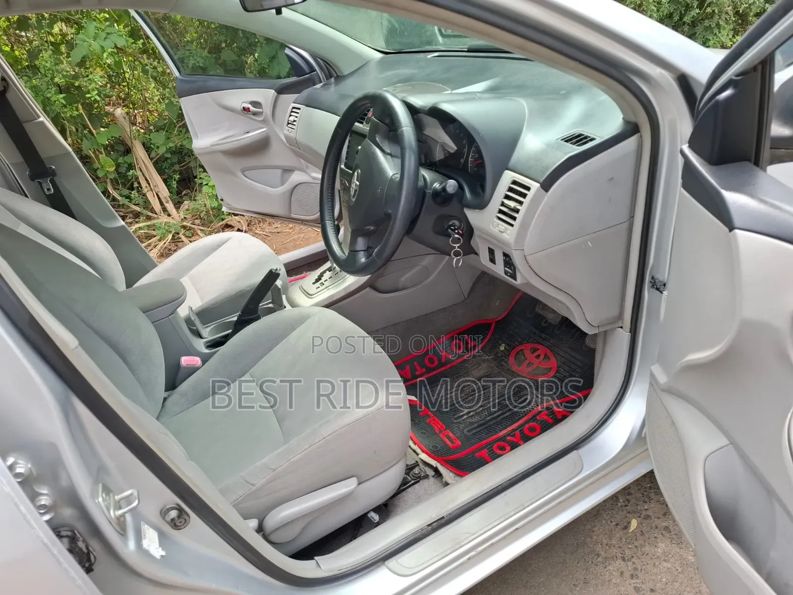 Toyota Axio 2010 Silver
