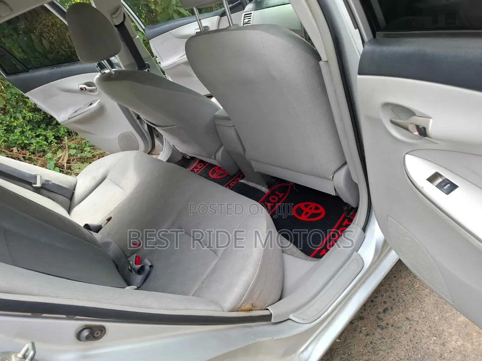 Toyota Axio 2010 Silver