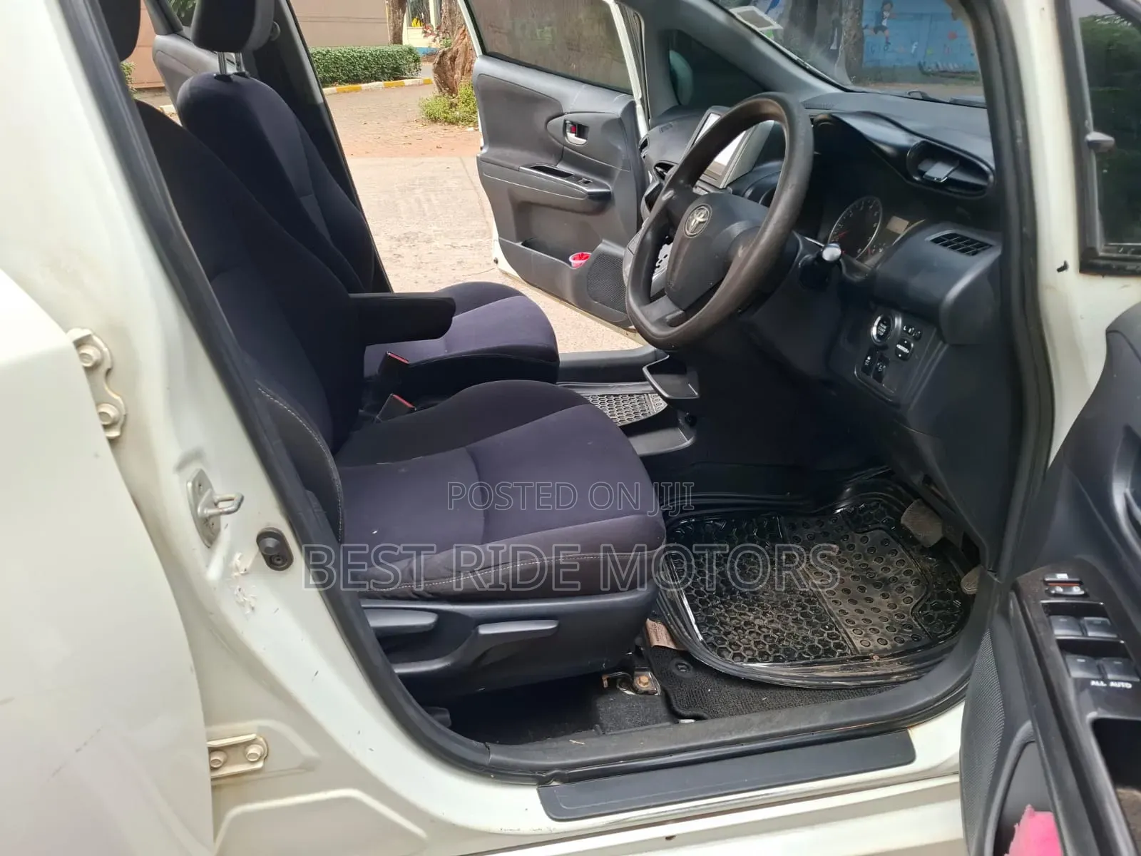 Toyota Wish 2013 White