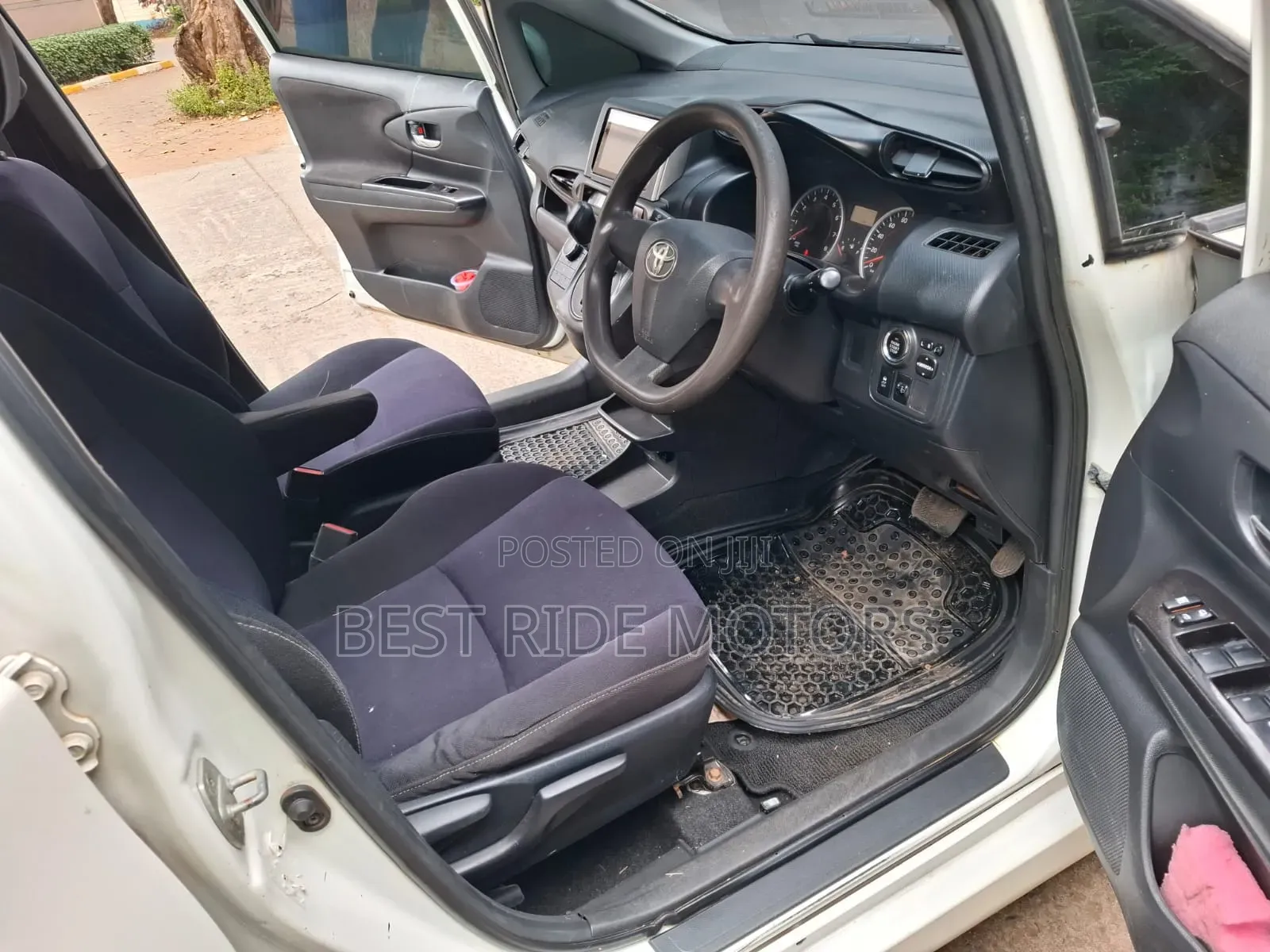 Toyota Wish 2013 White