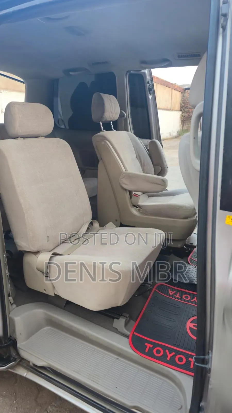 Toyota Noah 2005 Gray