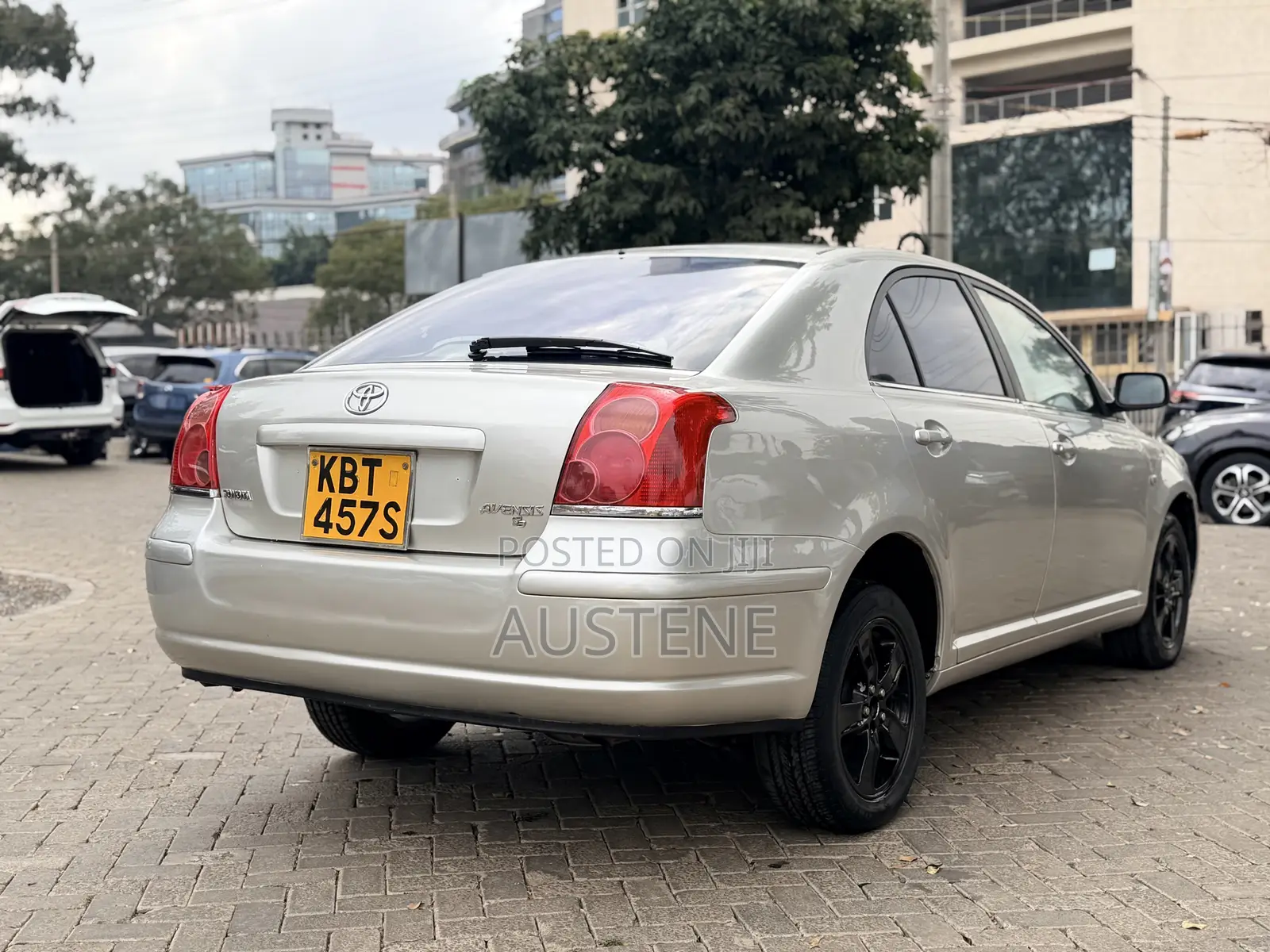 Toyota Avensis 2006 Silver