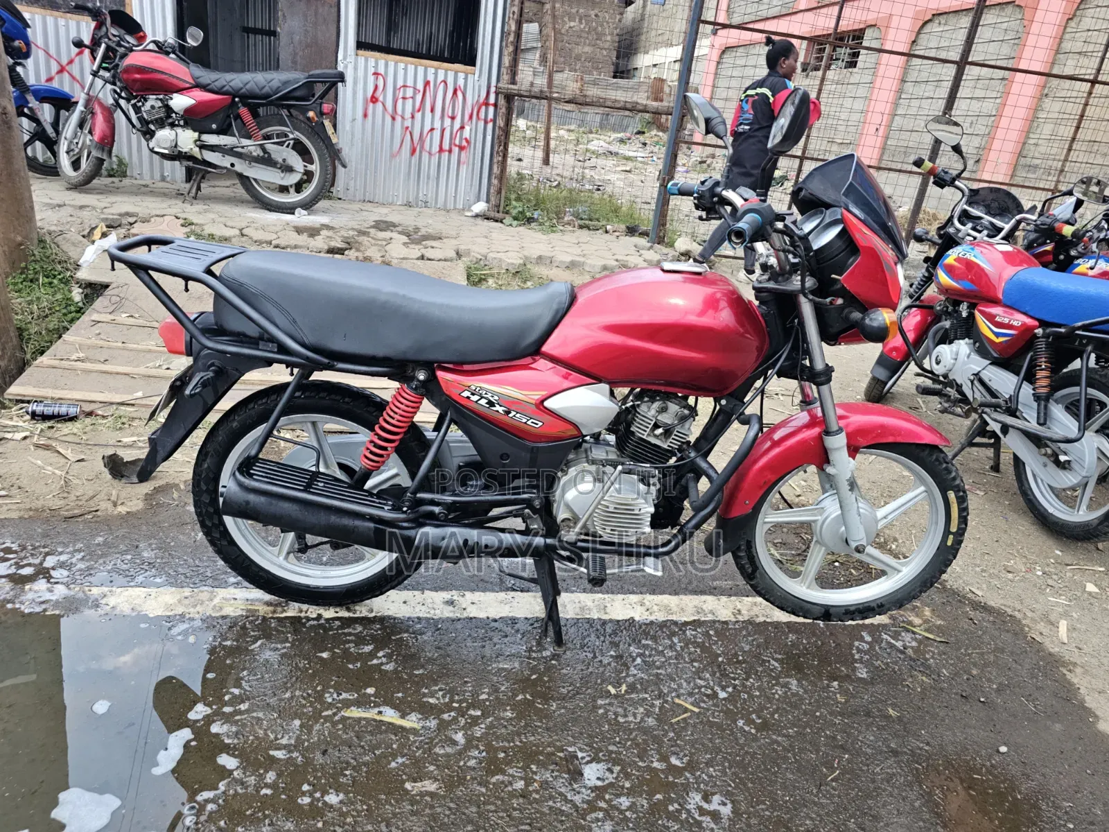 TVS HLX Plus ES 2022 Red