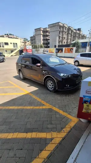 Toyota Wish 2012
