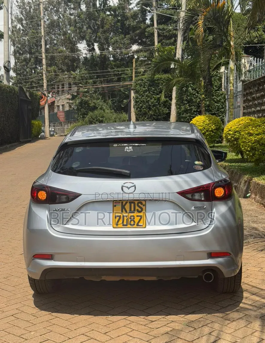 Mazda Axela 2017 Silver