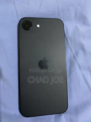 Apple iPhone 16e 128 GB Black