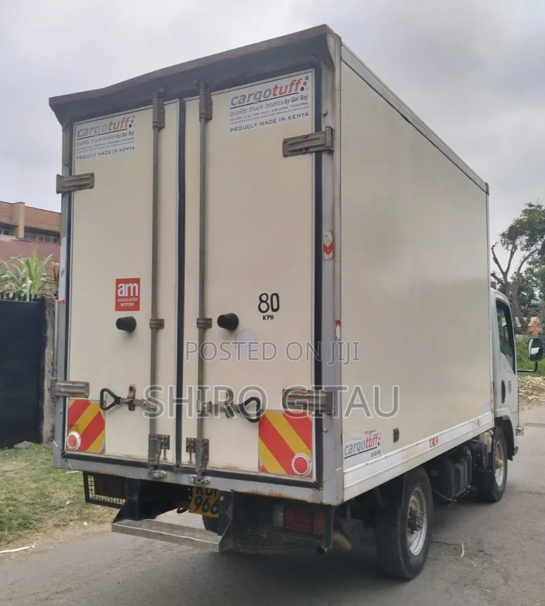 Isuzu NLR Local