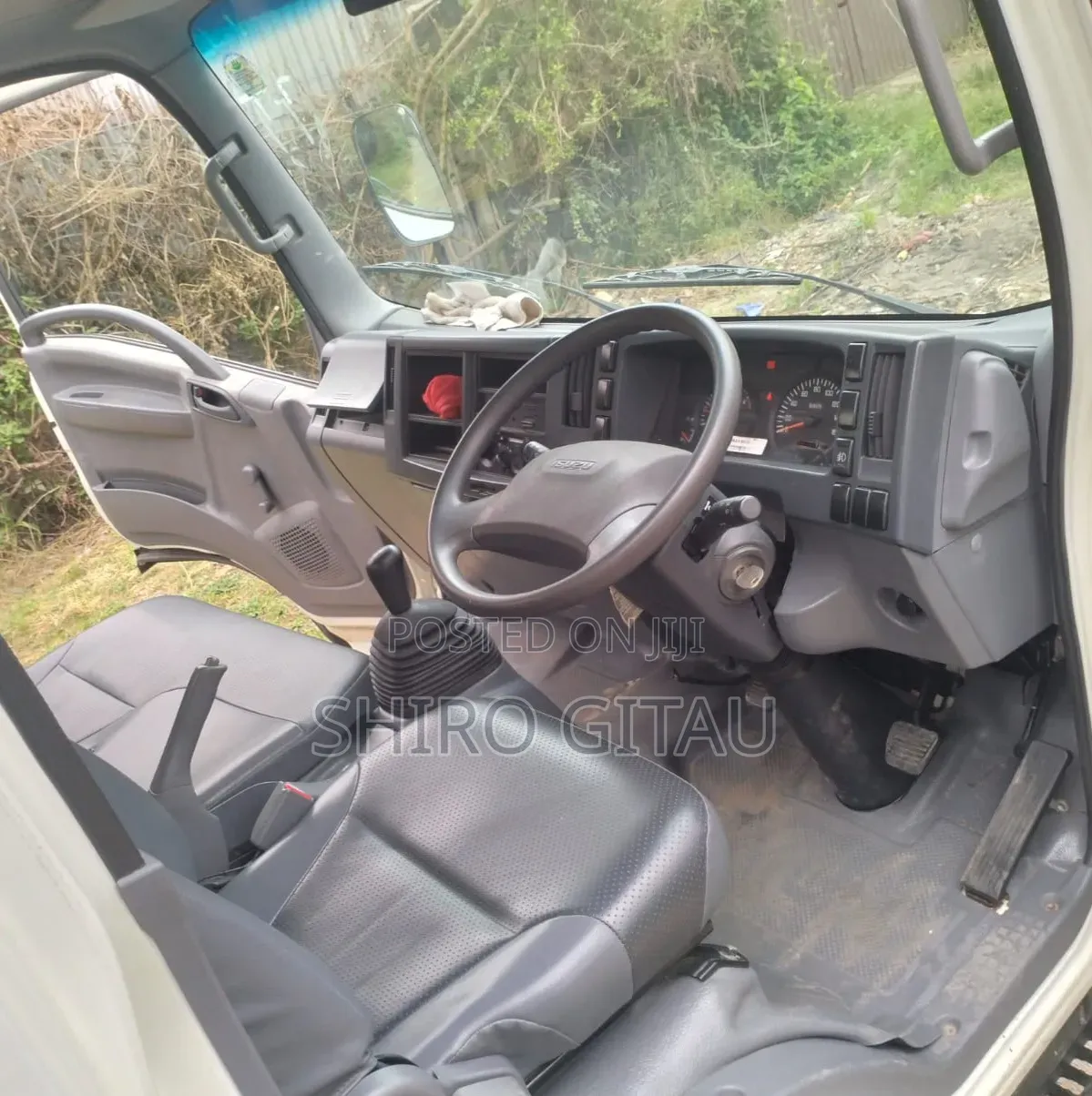 Isuzu NLR Local