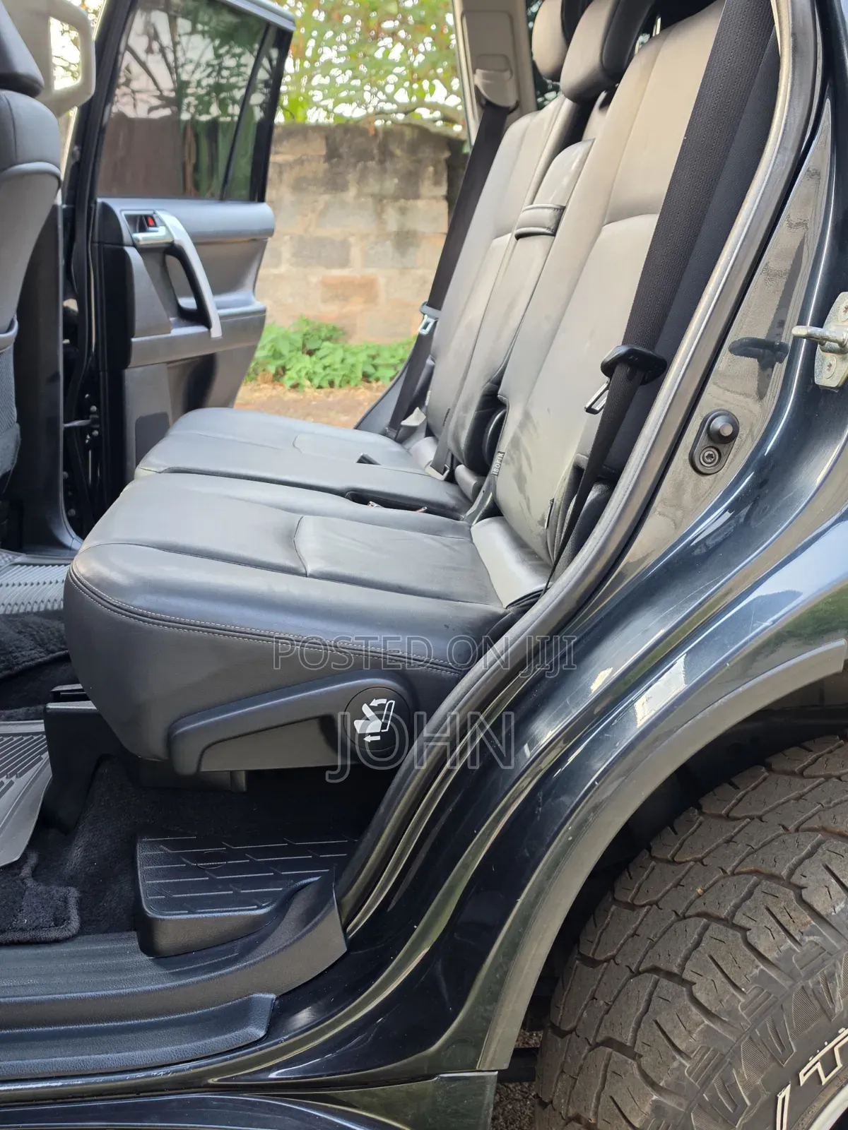 Toyota Land Cruiser Prado 2016 Black
