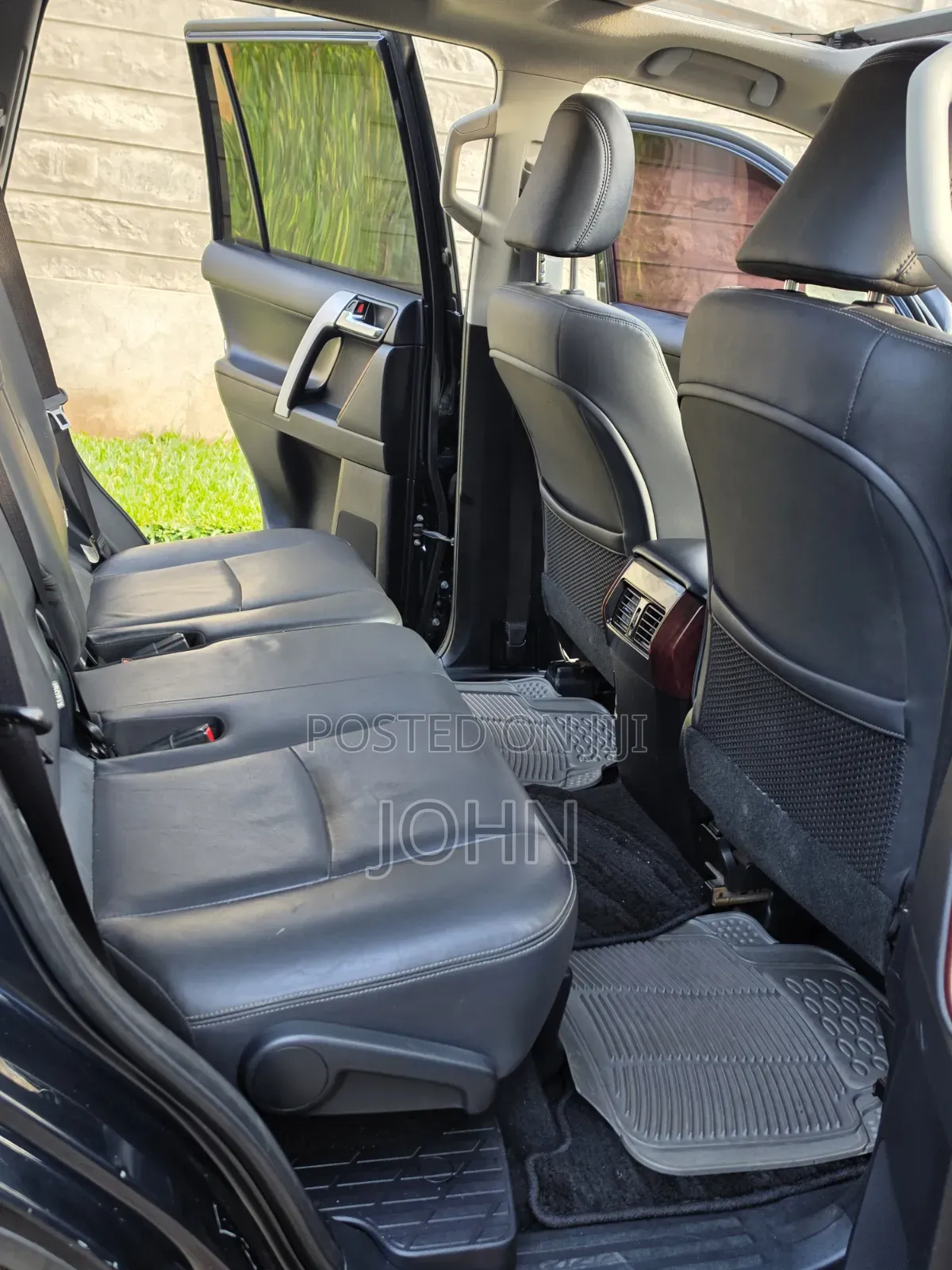 Toyota Land Cruiser Prado 2016 Black