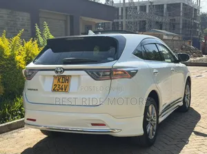 Toyota Harrier 2.0 2016 White