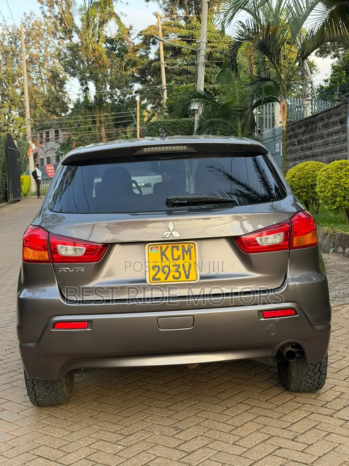 Mitsubishi RVR 2010 Brown