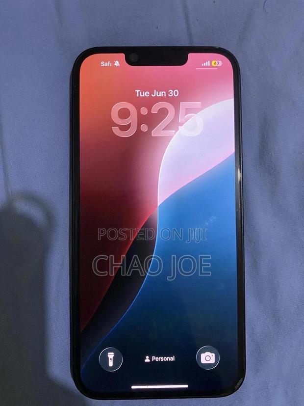Apple iPhone 16e 128 GB Black - thumbnail 2