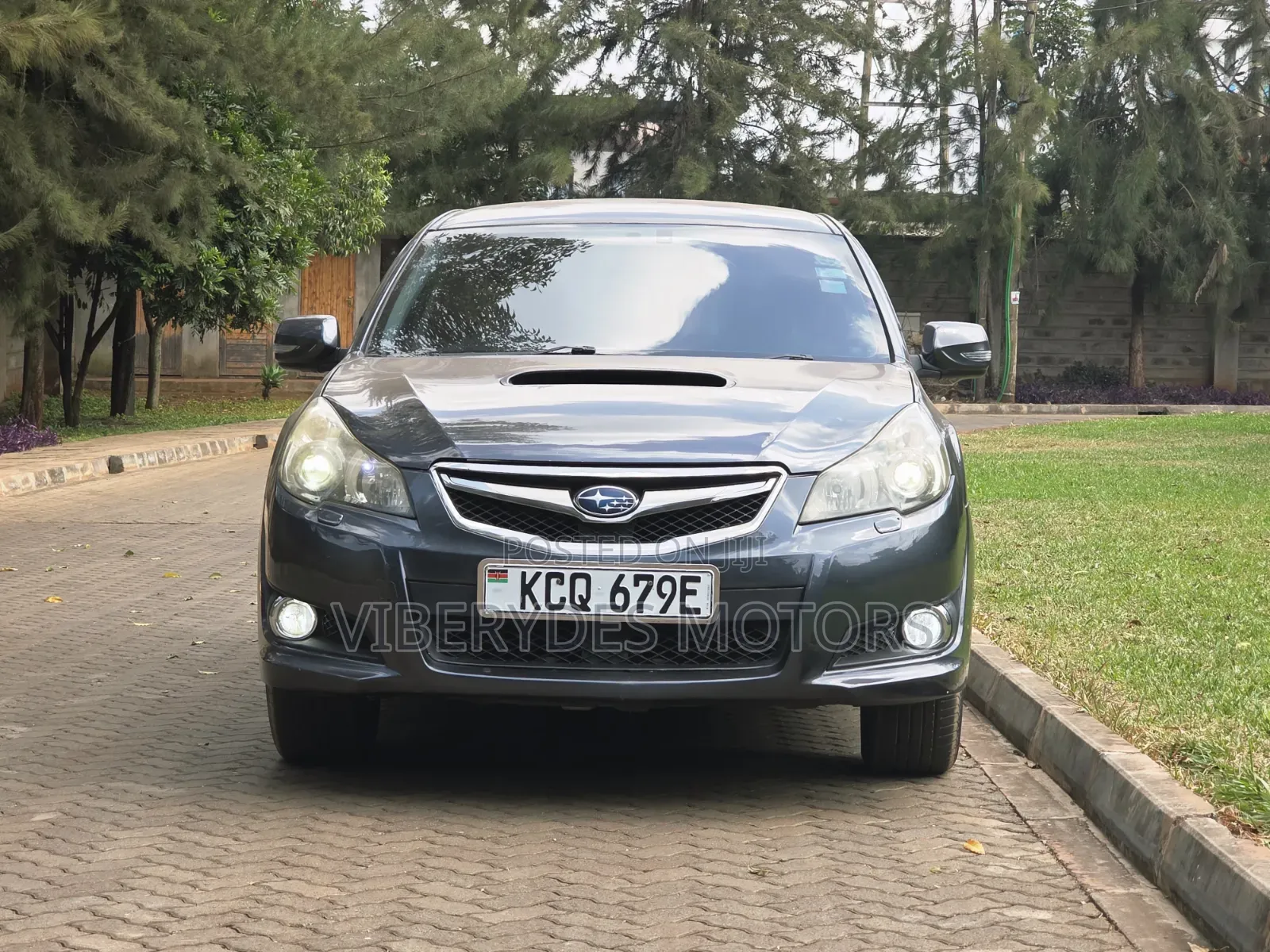 Subaru Legacy 2011