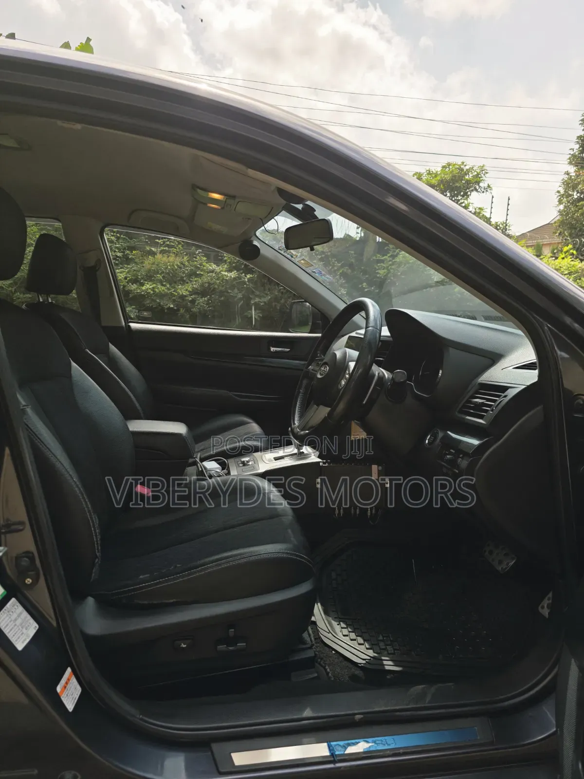 Subaru Legacy 2011