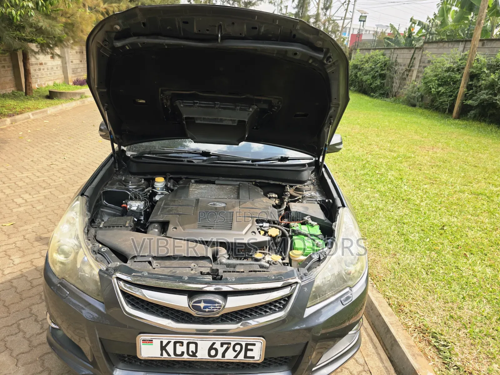 Subaru Legacy 2011