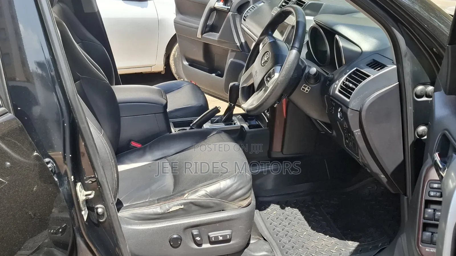 Toyota Land Cruiser Prado 2017 Black