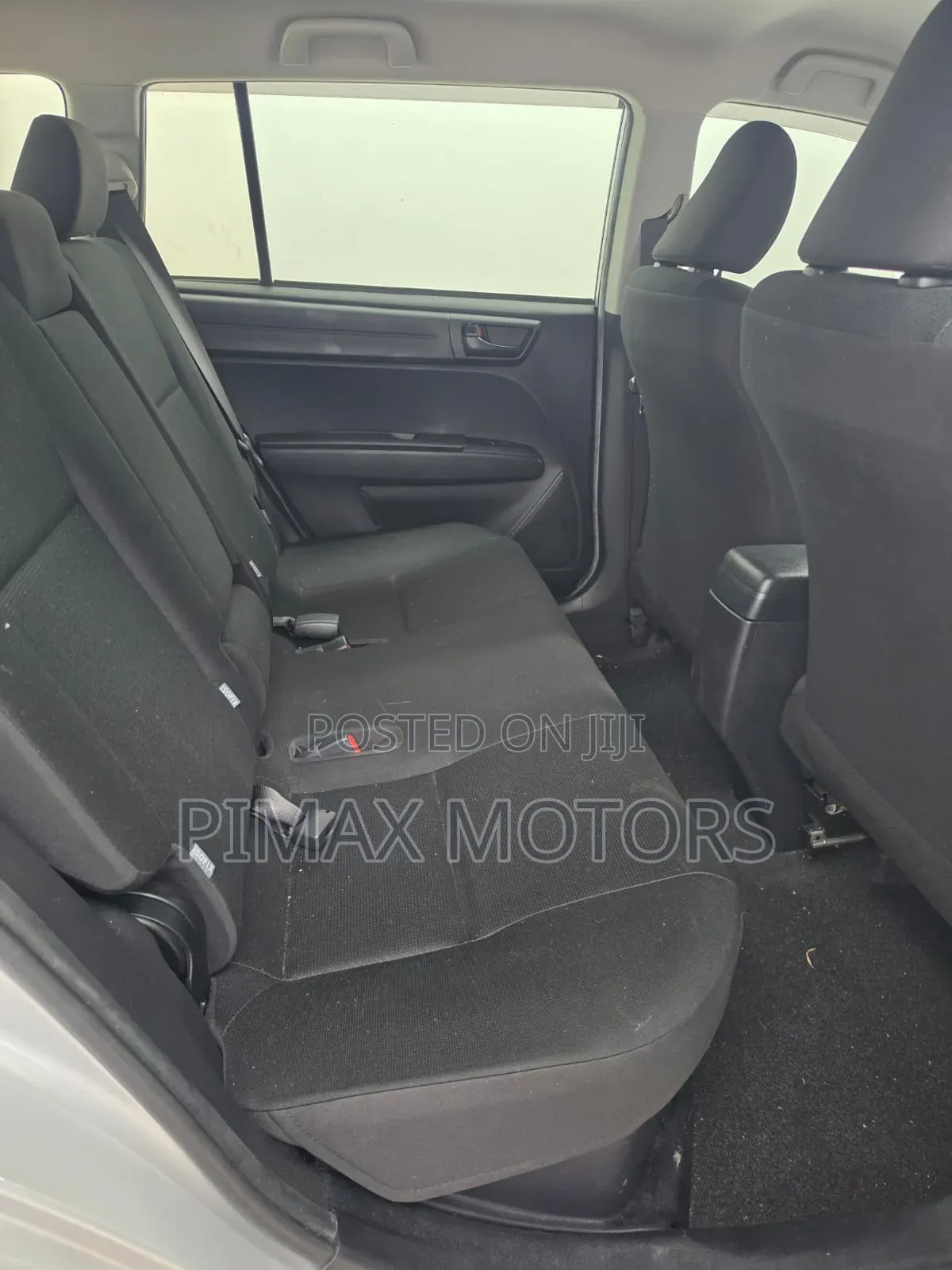 Toyota Corolla Fielder 2021 Silver