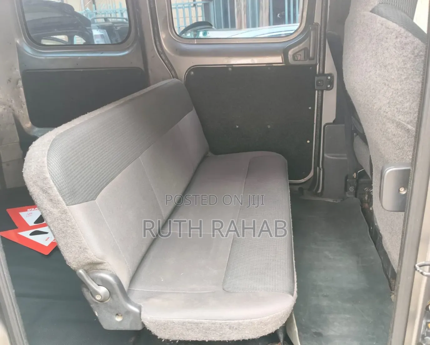 Nissan NP300 2012 Gray