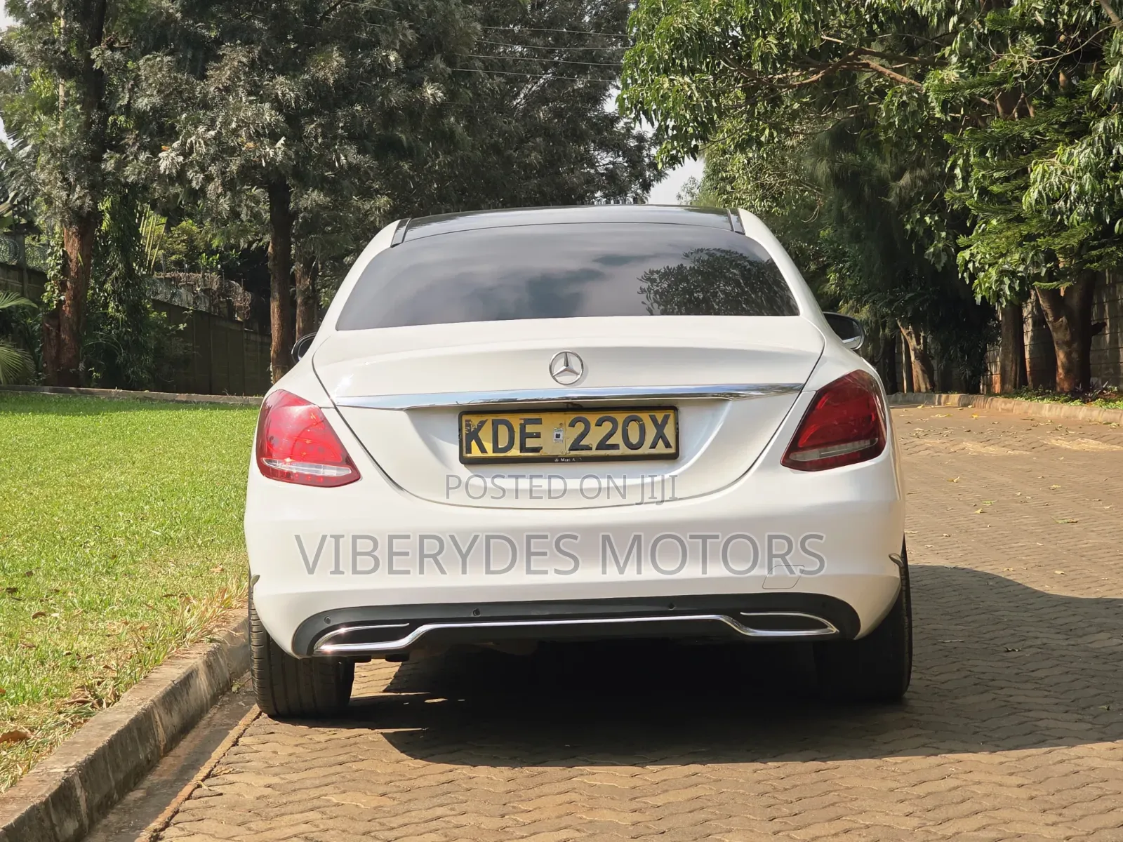 Mercedes-Benz C200 2014 White