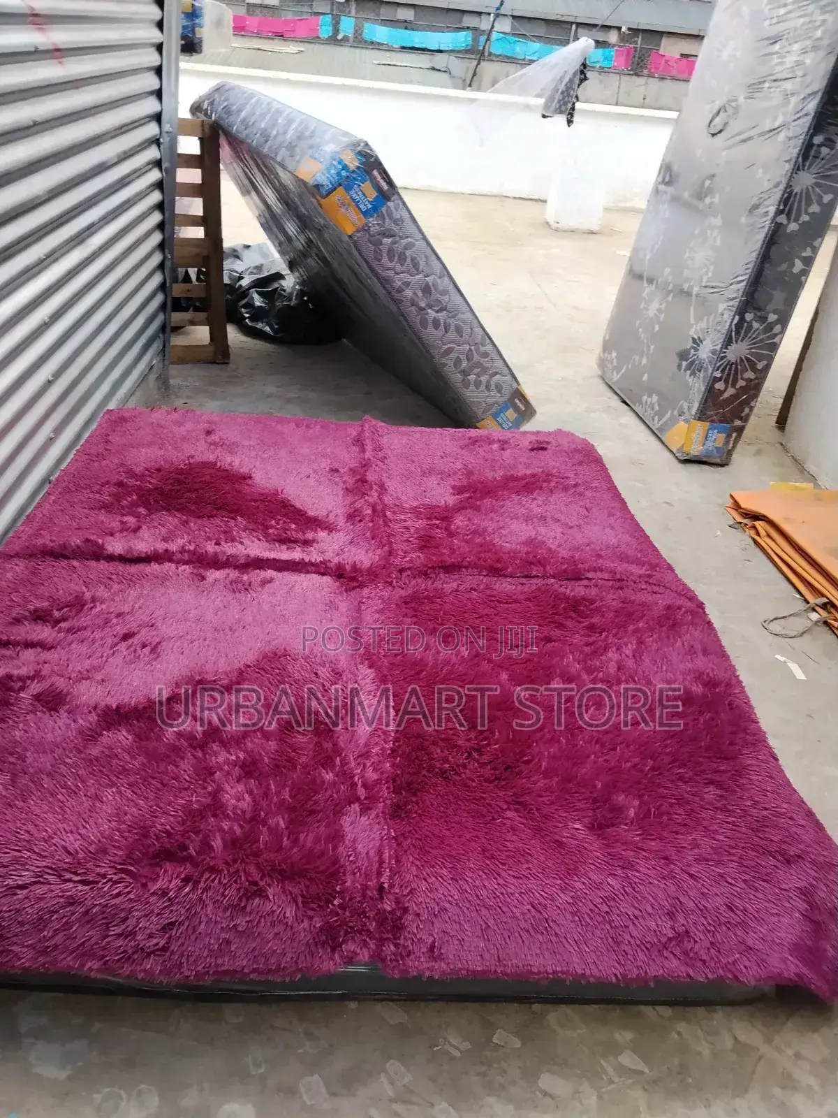 Comfortable Plush Carpet 5x8 Feet