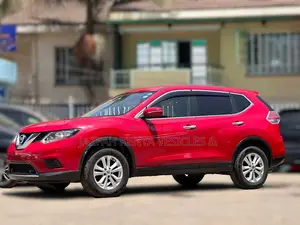 Nissan X-Trail 2.0 Petrol FWD 2016 Red