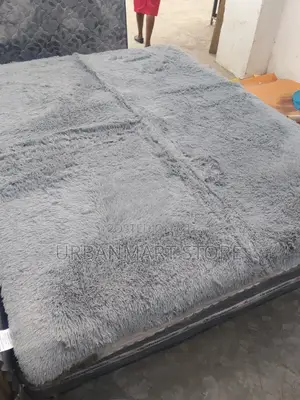 Soft Decorative Carpet 5 by 8 Feet Fluffy