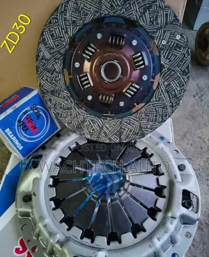 Pressure Plate, Clutch Release Bearing Nissan E25/ Hardbody