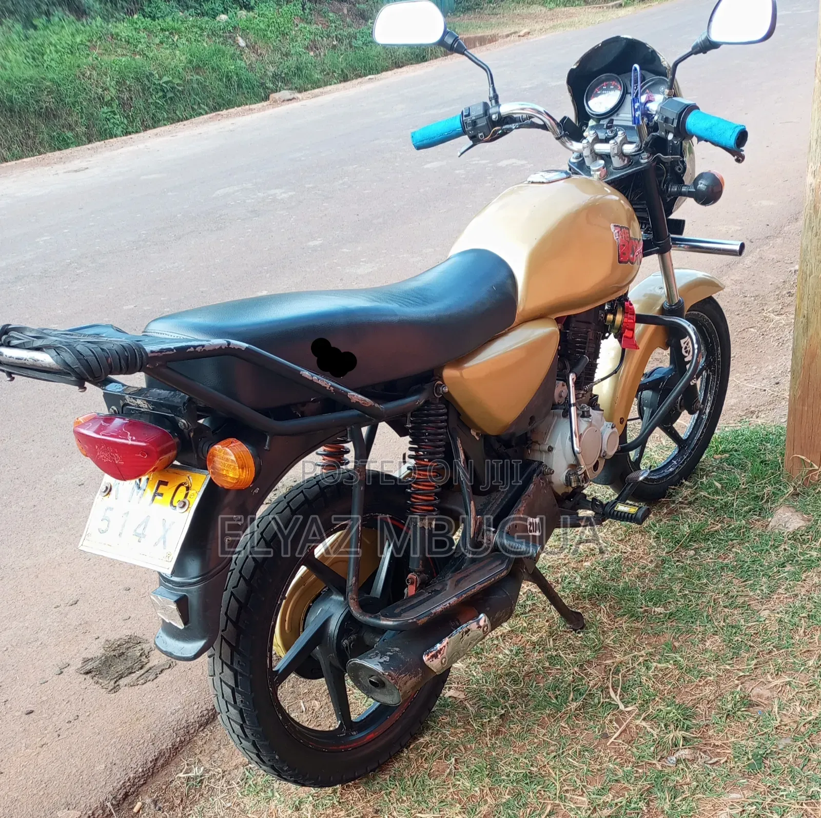 Bajaj Boxer 150 UG 2021 Gold