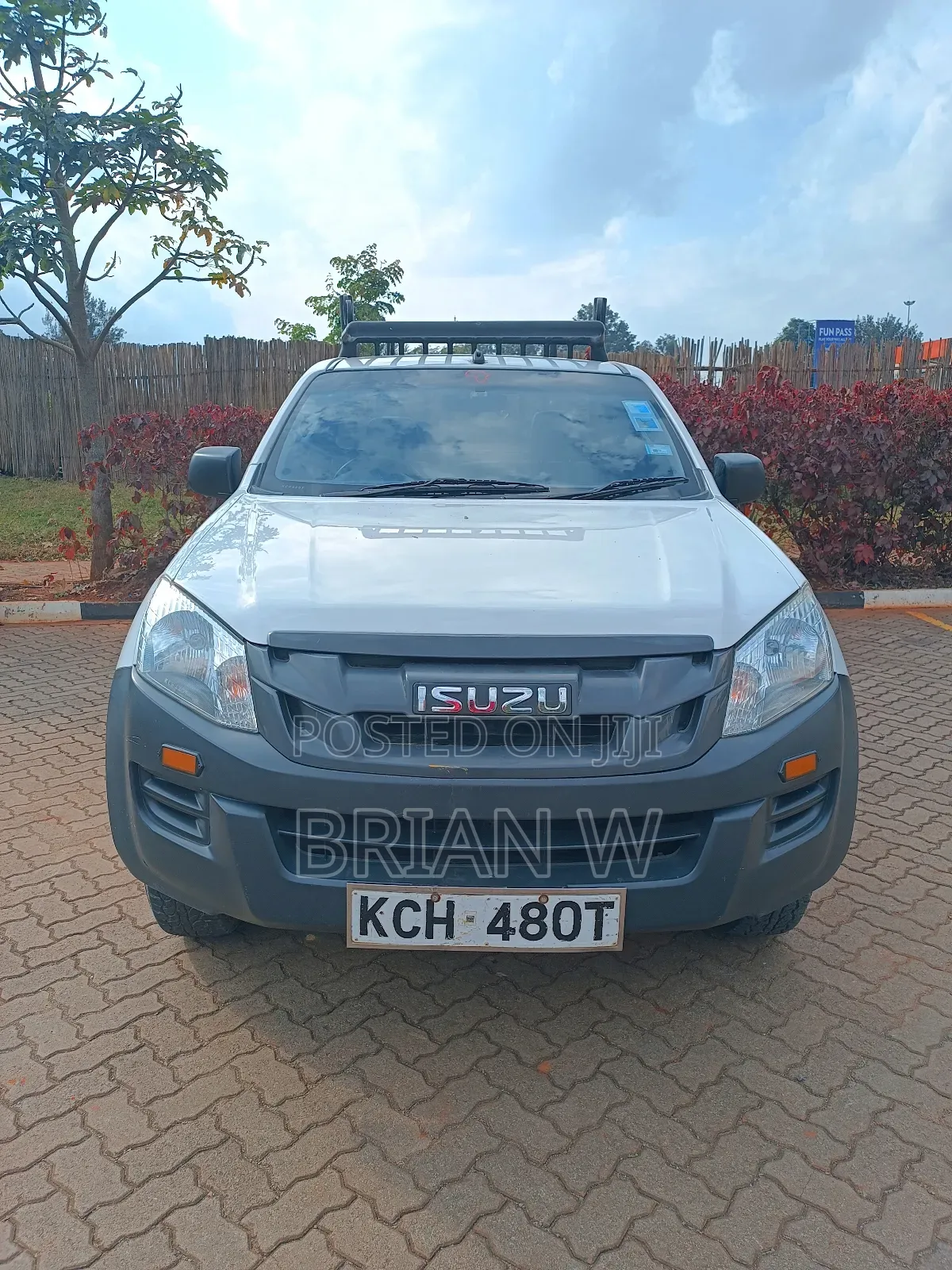 Isuzu D-MAX 2015 White