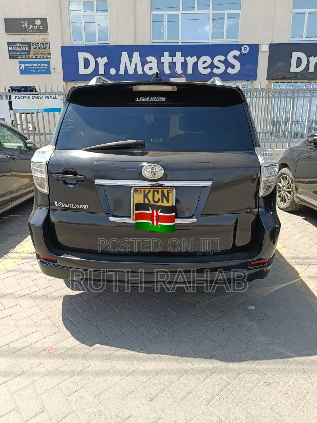 Toyota Vanguard 2011 Black