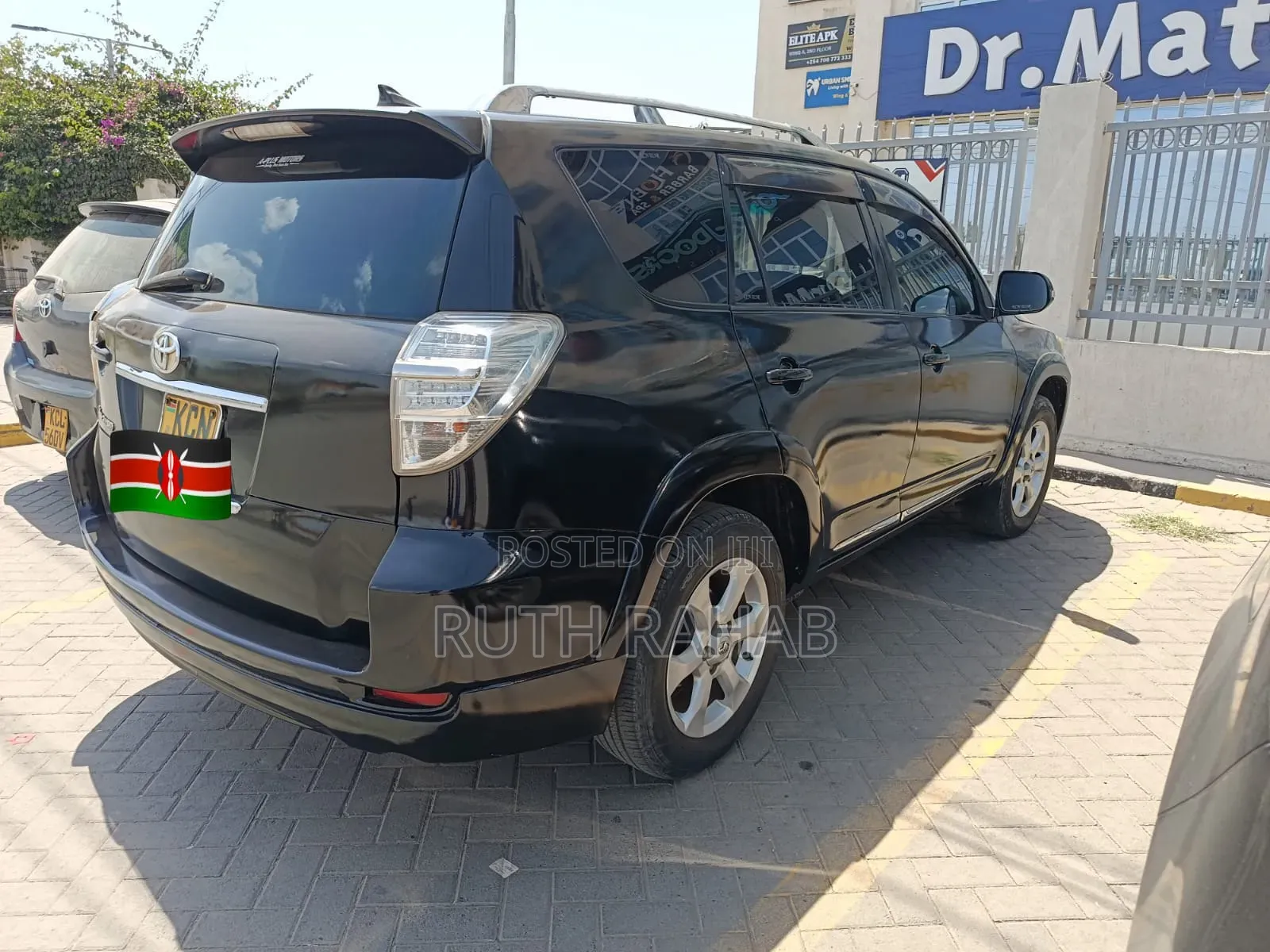 Toyota Vanguard 2011 Black
